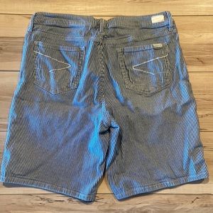 Seven7 Blue and White Strip Bermuda Shorts Size 16